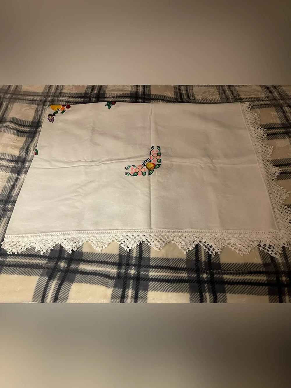 Send Offer Handmade Cross-stitch Fruit Centerpiece Tablecloth Colorful Fruit
